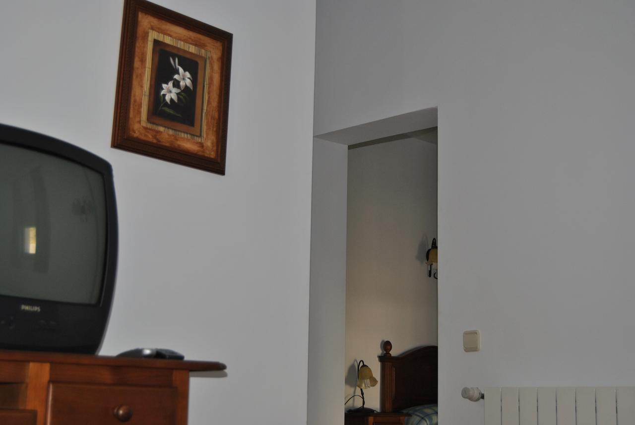 Hostal Rural Amador Puente de Vadillos Chambre photo