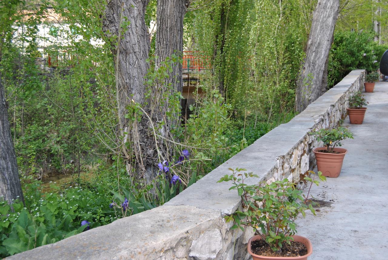 Hostal Rural Amador Puente de Vadillos Extérieur photo